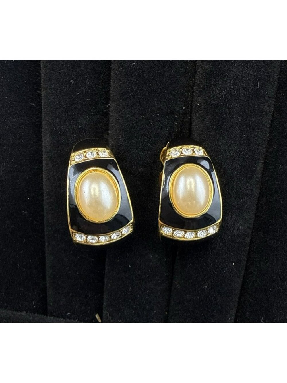 Joan Rivers Earrings Black Gold Imitation Pearl Clip On Half Hoop Quiet Luxury